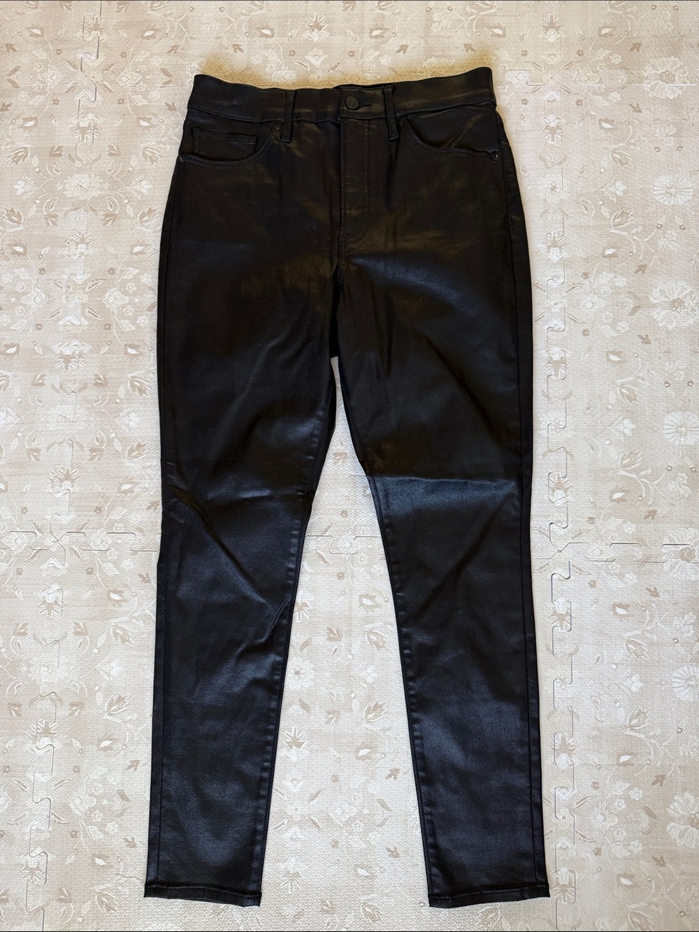 NWT Express Women’s Black Coated Skinny Jeans